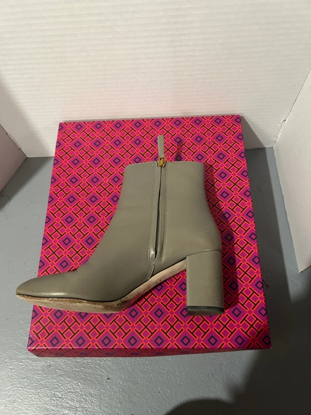 Tory Burch Grey Heron Leather Block Heel Ankle Boots, Size 9